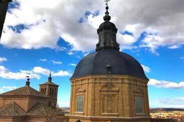 هاستل Oasis Backpackers' Toledo