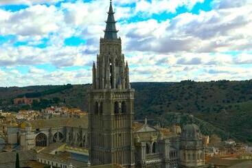 هاستل Oasis Backpackers' Toledo