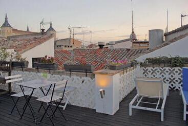 هاستل Oasis Backpackers' Toledo