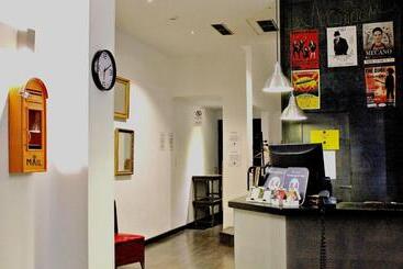 هاستل Oasis Backpackers' Toledo