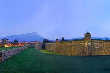 Apartahotel & Spa Jacetania