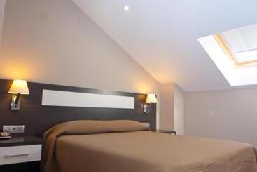 Apartahotel & Spa Jacetania