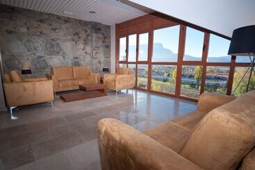 Apartahotel & Spa Jacetania