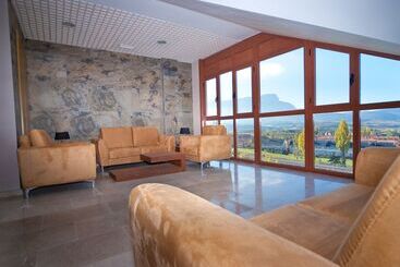 Apartahotel & Spa Jacetania