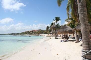 تختخواب و صبحانه Villas Picalu Lodge