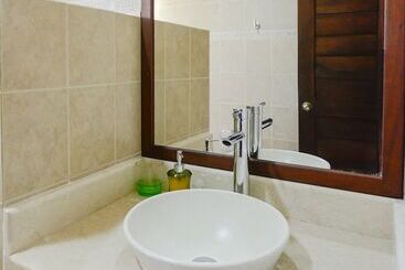 تختخواب و صبحانه Villas Picalu Lodge