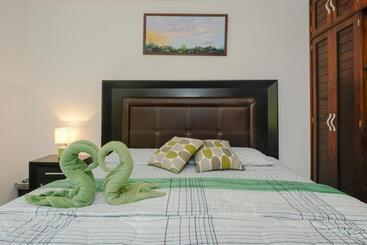 تختخواب و صبحانه Villas Picalu Lodge