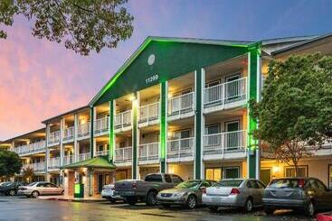 דירה Hometowne Studios By Red Roof Rancho Cordova