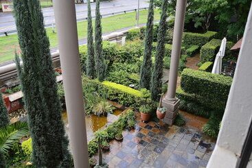 مسافرخانه Constantia Manor Guest House