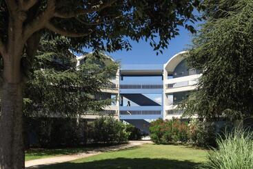 هتل Belambra Clubs Balaruc Les Bains   Les Rives De Thau