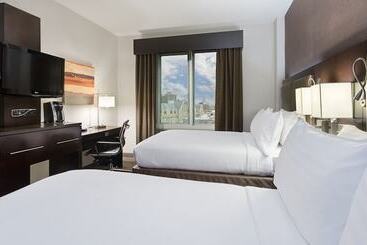 هتل Holiday Inn Lower East Side, An Ihg