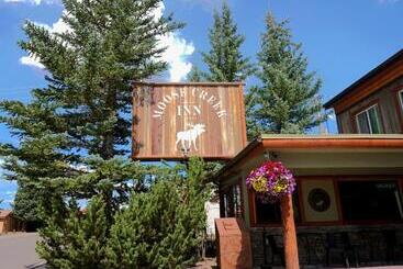 هتل Moose Creek Inn