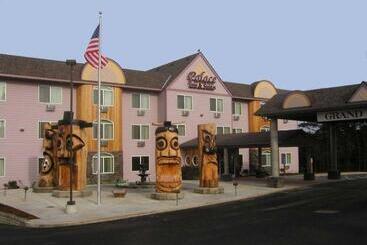 هتل Palace Inn & Suites