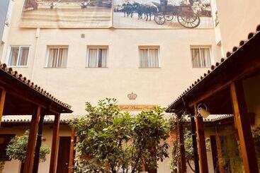 هتل Palace Sevilla