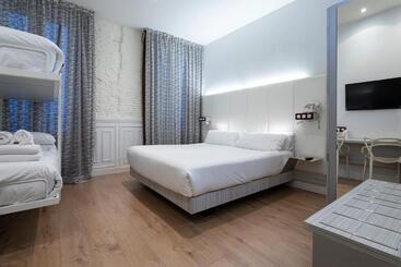 هتل Petit Palace Lealtad Plaza