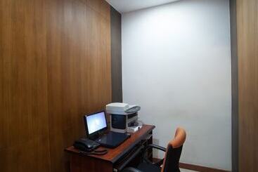 هتل Pj Princess Regency
