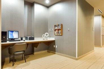 هتل Springhill Suites By Marriott Mcallen Convention Center