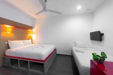 Tune Hotel   Waterfront Kuching