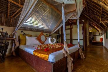 هتل Zoi Beach House