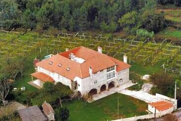Os Areeiros Turismo Rural & Bodega