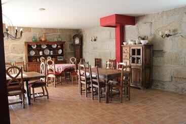 Os Areeiros Turismo Rural & Bodega