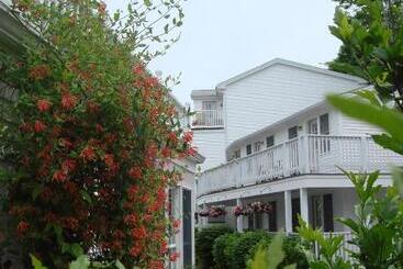 Pink Blossoms Resort