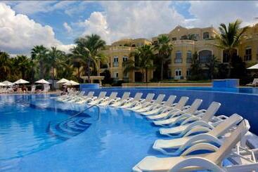 Pueblo Bonito Emerald Luxury Villas & Spa All Inclusive
