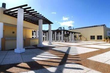Punta Del Este Resort & Spa