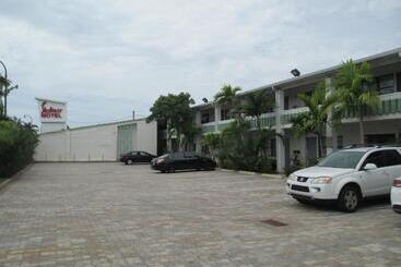 Shalimar Motel