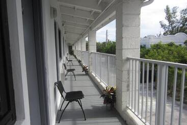 Shalimar Motel