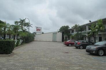 Shalimar Motel