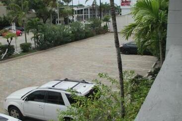 Shalimar Motel