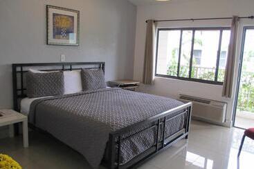 Shalimar Motel