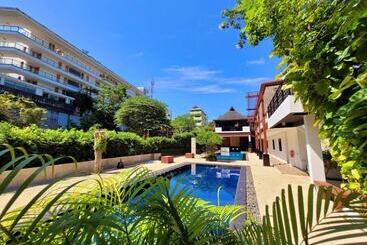 Surintra Boutique Resort