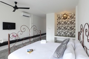 Surintra Boutique Resort