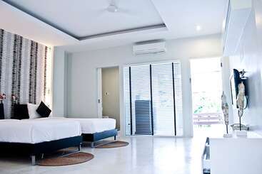 Surintra Boutique Resort