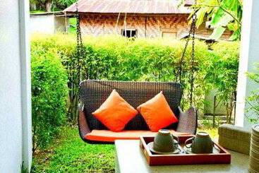 Surintra Boutique Resort