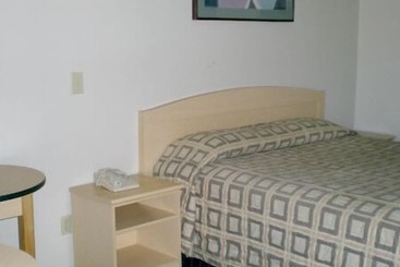 Crown Lodge Motel Oakland
