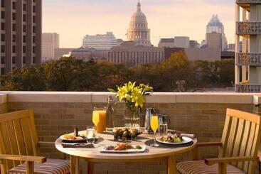 At&t Hotel & Conference Center