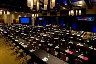 At&t Hotel & Conference Center