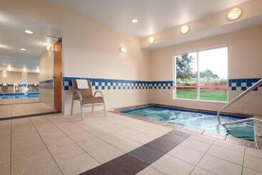 هتل Fairfield Inn & Suites Minneapolisst. Paul Airport