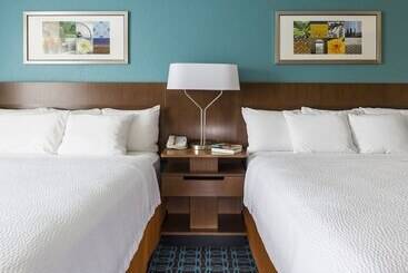 هتل Fairfield Inn & Suites Minneapolisst. Paul Airport
