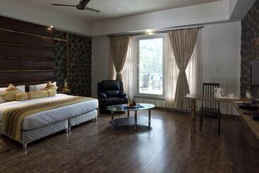 Great Trails Yercaud By Grt Hotels