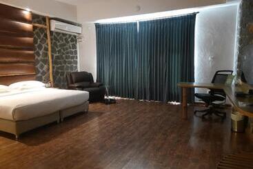 Great Trails Yercaud By Grt Hotels