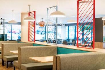 هتل Holiday Inn London Luton Airport, An Ihg