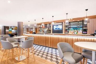 هتل Holiday Inn London Luton Airport, An Ihg