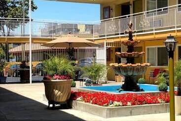 هتل Imperial Inn Oakland