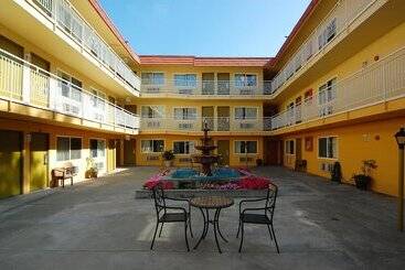 هتل Imperial Inn Oakland