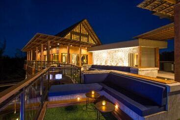 هتل Mai Khaolak Beach Resort & Spa   Tuiblue Mai Khaolak