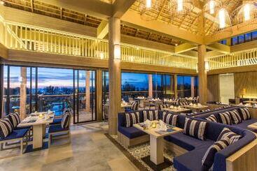 هتل Mai Khaolak Beach Resort & Spa   Tuiblue Mai Khaolak